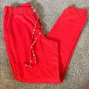 Riley & Rae aloha sweat pants red XS